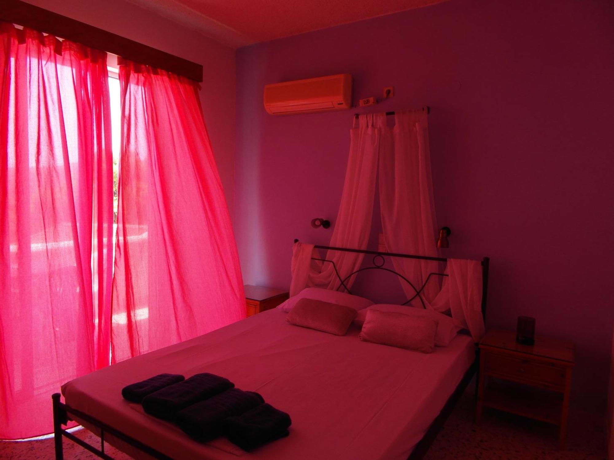 Eri Studios Agia Marina  Room photo
