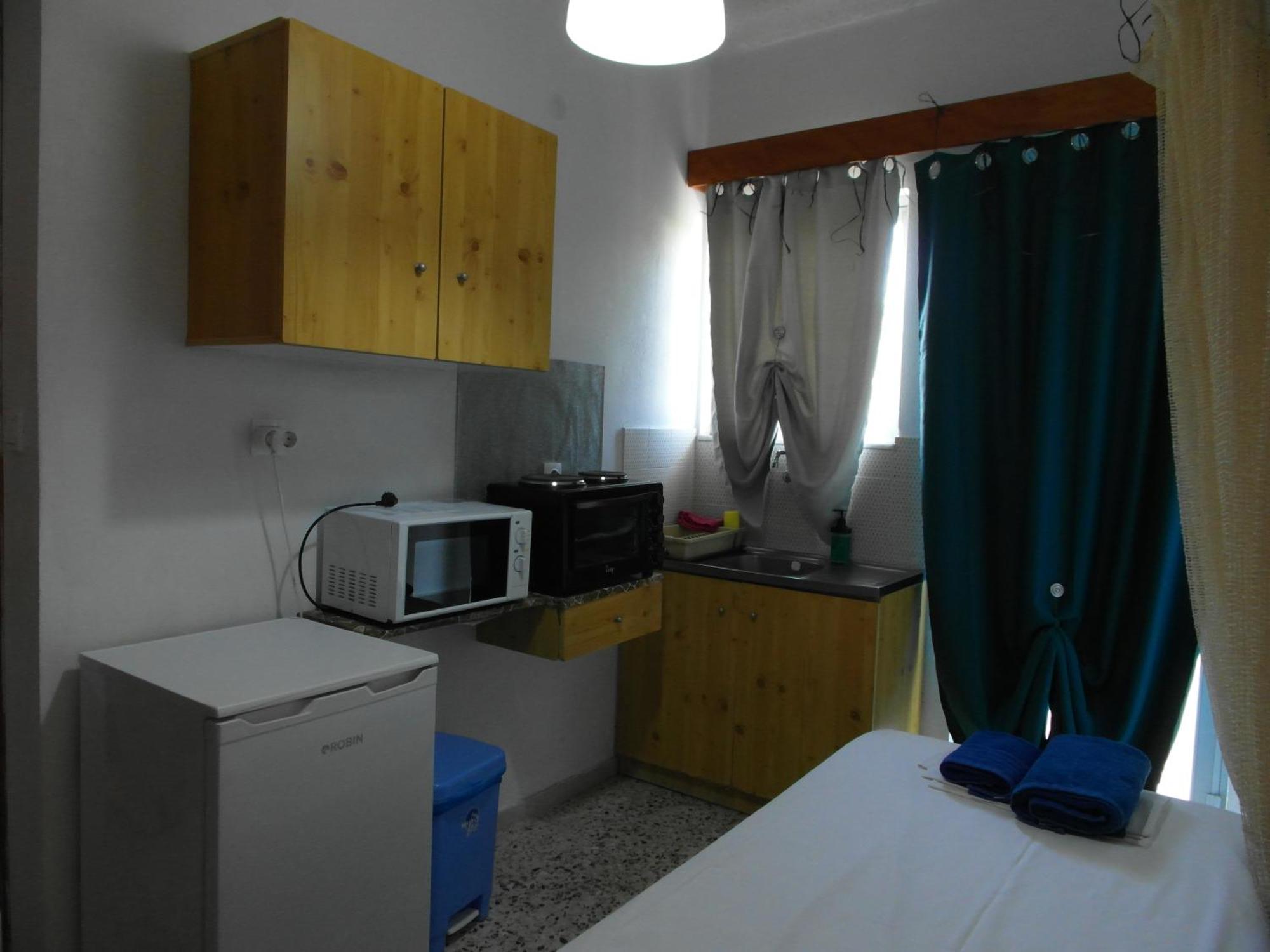Eri Studios Agia Marina  Room photo